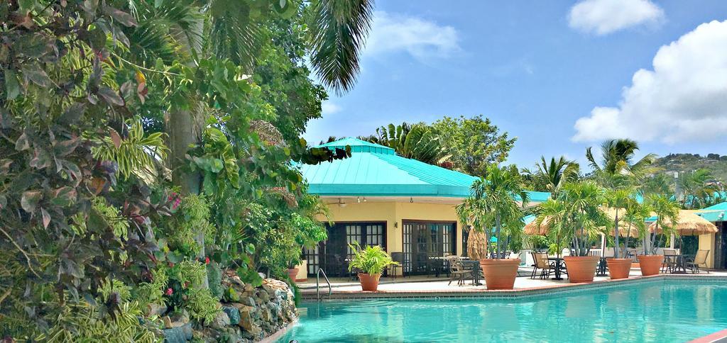 Flamboyan On The Bay Resort & Villas Canaan Bagian luar foto